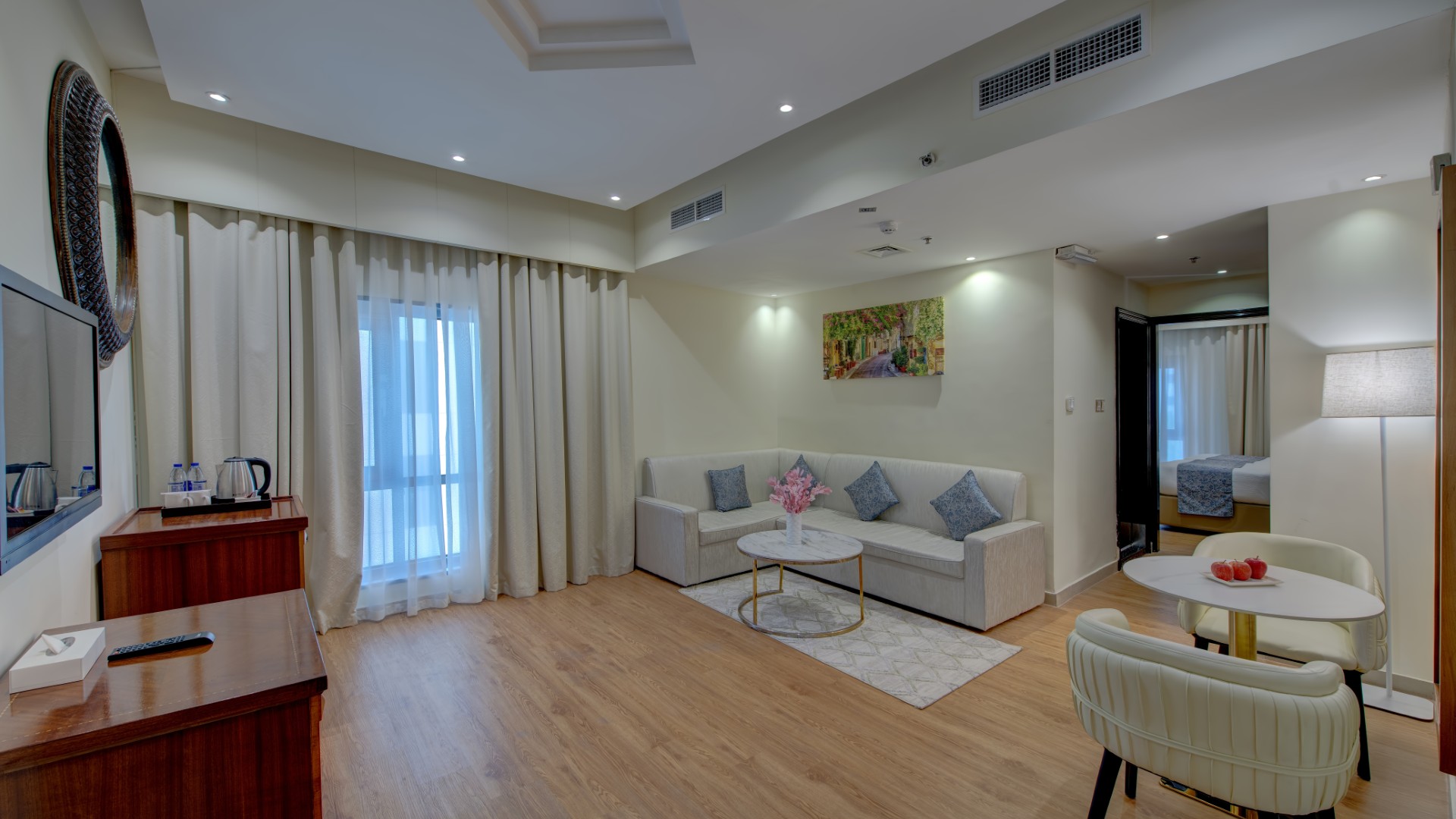 Suite Living Room 2 (Custom)